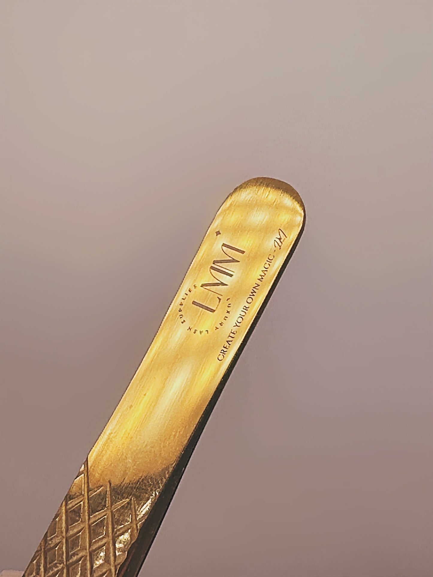 L Volume 𝒢𝓇𝒶𝓉𝒾𝓉𝓊𝒹𝑒 Tweezer - LIMTED EDITION